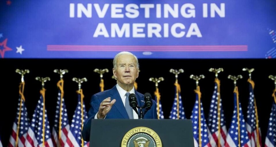 Såväl president Joe Bidens Demokraterna som Republikanerna behöver nu hitta en praxis som vänder utvecklingen, sänker statsskulden och undviker fler situationer som potentiellt kastar hela världen in i ekonomiskt kaos, menar ledarskribenten. Såväl president Joe Bidens Demokraterna som Republikanerna behöver nu hitta en praxis som vänder utvecklingen, sänker statsskulden och undviker fler situationer som potentiellt kastar hela världen in i ekonomiskt kaos, menar ledarskribenten.