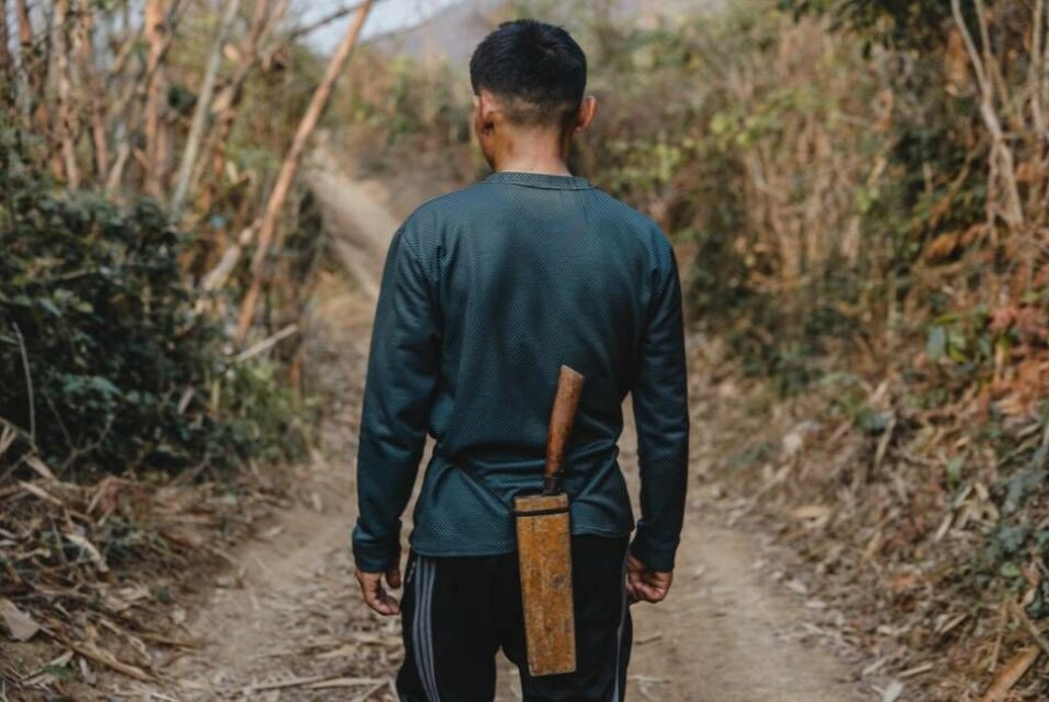 En sockerbetsbonde i Laos leder sin by till tro på Jesus. En sockerbetsbonde i Laos leder sin by till tro på Jesus.