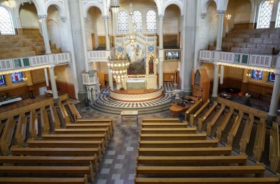 Att ledande röster i Svenska kyrkan i Malmö vill driva frågan att på nytt hänga upp Elisabeth Ohlsons tavla ”Paradiset” är omoget, och bör vänligt men resolut avvisas, skriver ledarskribenten. Att ledande röster i Svenska kyrkan i Malmö vill driva frågan att på nytt hänga upp Elisabeth Ohlsons tavla ”Paradiset” är omoget, och bör vänligt men resolut avvisas, skriver ledarskribenten.