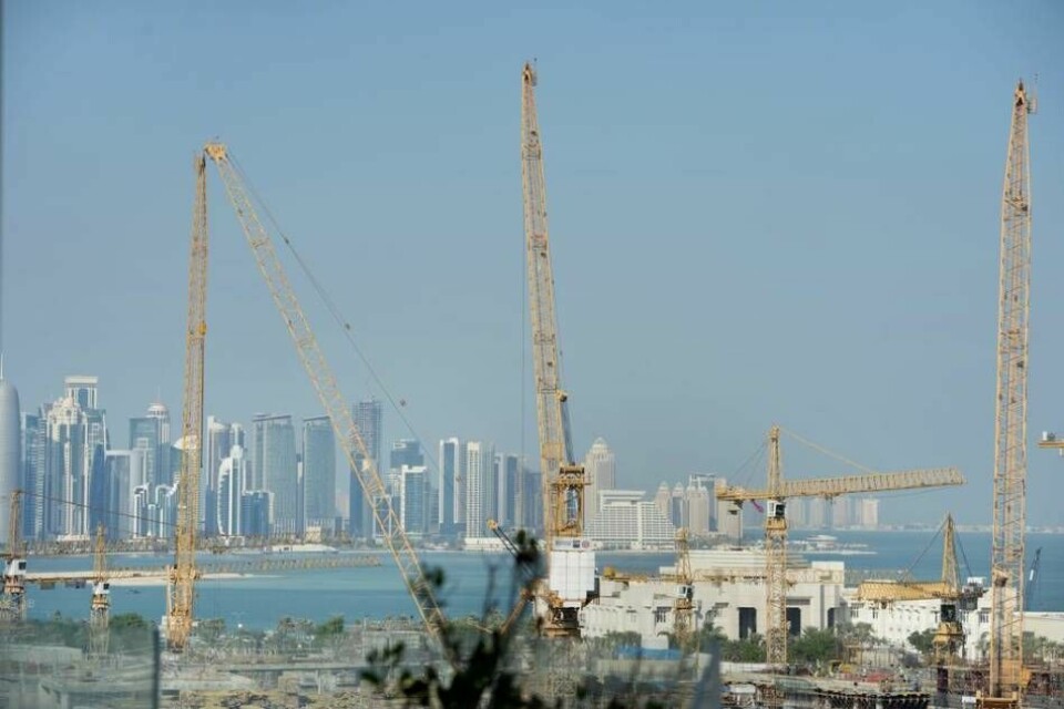 Endast tre personer har dött i samband med byggandet av VM-arenorna i Qatar, hävdar landet trots trovärdiga uppgifter om att långt fler fått sätta livet till i förberedelserna för mästerskapet. Foto: Jessica Gow/TT