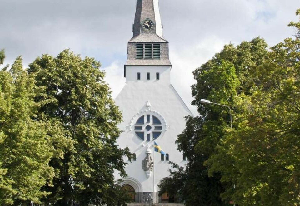 Trefaldighetskyrkan i Arvika har utsatts för skadegörelse och hålls nu stängd under en längre tid.