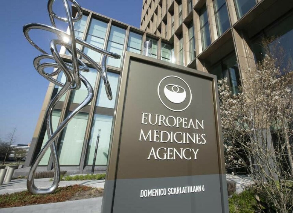 Europeiska läkemedelsmyndigheten EMA varnar för att upprepade vaccindoser mot covid-19 kan försvaga människors immunförsvar. Foto: Peter Dejong/AP/TT