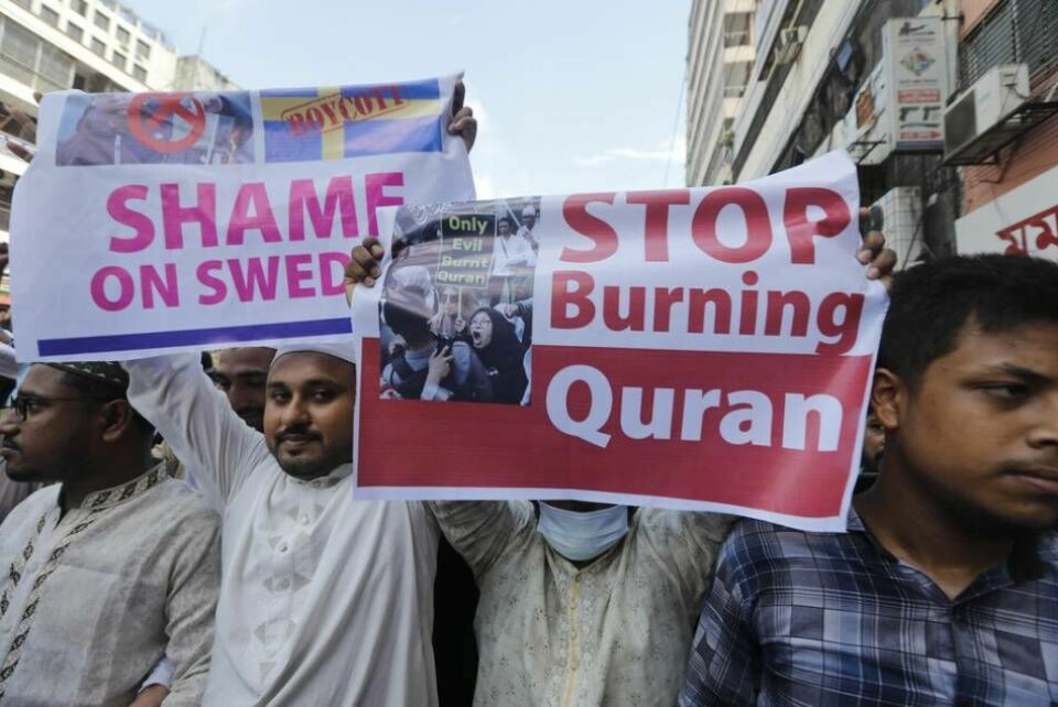 Koranbränningarna har ökat trycket mot Sverige från muslimska länder. Foto: Mahmud Hossain Opu/AP/TT