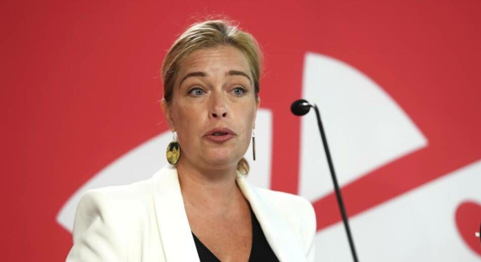 Det är inte bara Annika Strandhäll som har vaknat upp i frågan om juridiskt kön. Sveriges Kvinnoorganisationer, en partipolitiskt och religiöst obunden paraplyorganisation för svensk kvinnorörelse, ifrågasätter också tanken på självidentifikation av kön, skriver ledarskribenten. Det är inte bara Annika Strandhäll som har vaknat upp i frågan om juridiskt kön. Sveriges Kvinnoorganisationer, en partipolitiskt och religiöst obunden paraplyorganisation för svensk kvinnorörelse, ifrågasätter också tanken på självidentifikation av kön, skriver ledarskribenten.