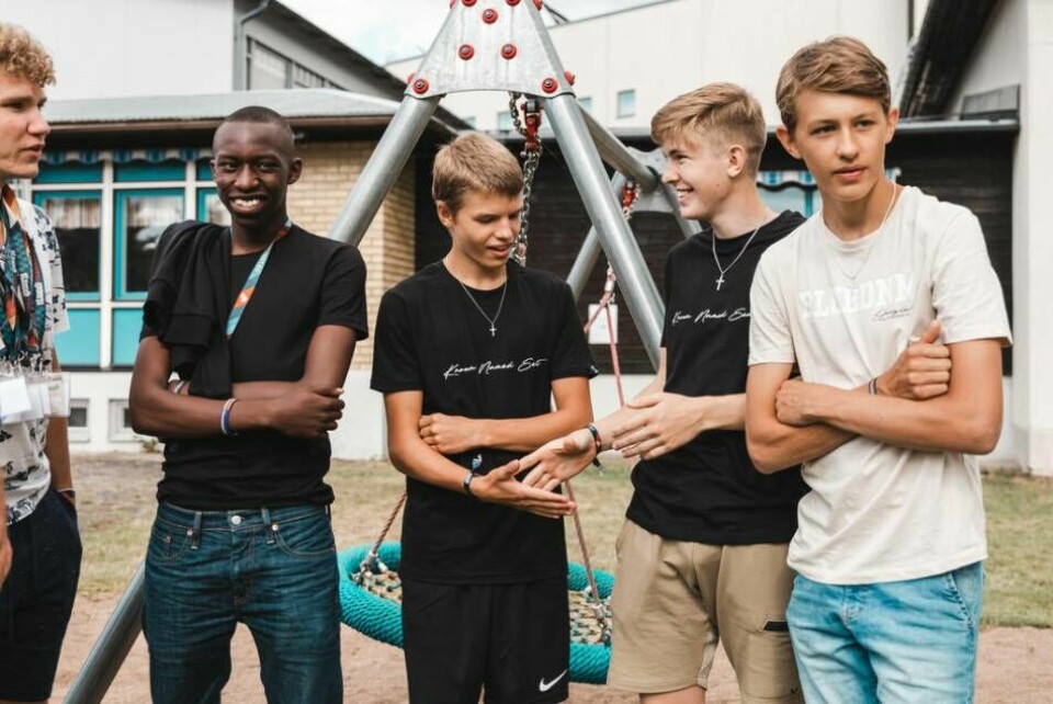 16-årige Alfons Bäckmark, andra från höger, uppskattar gemenskapen på Teenstreet. Foto: OM Sverige