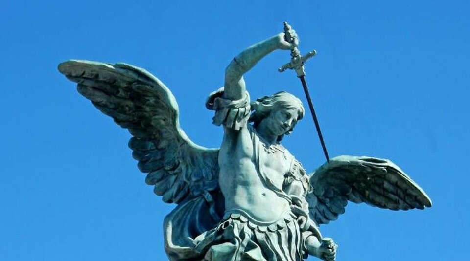 Staty föreställande ärkeängeln Mikael i Rom. Staty föreställande ärkeängeln Mikael i Rom.