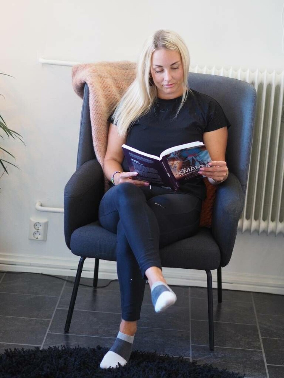 Yosh vasvasa bilan eski porno lezbiyenler Ayollar uchun jinsiy aloqa