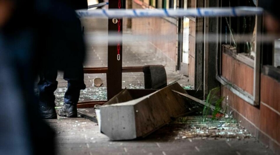 Bilden är tagen efter en explosion vid en restaurang i Göteborg i somras, en av de 120 sprängningar som skedde i Sverige fram till 31 augusti.