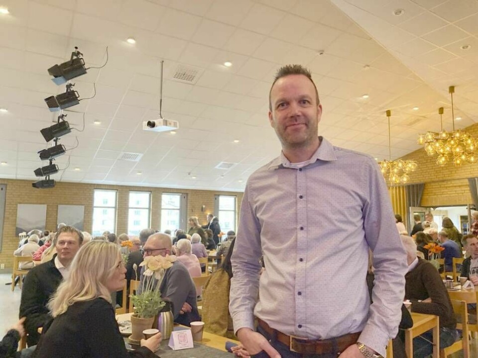 Marcus Ardenfors, pastor och föreståndare i Pingstkyrkan i Jönköping, gladdes åt kyrkkaffet efter söndagens gudstjänst. Foto: Carolina Carpvik