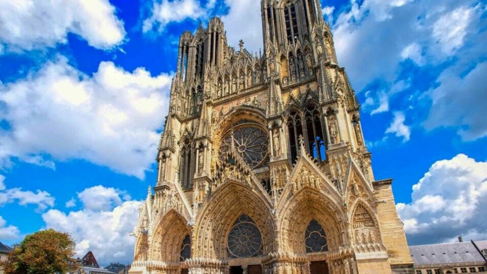Notre Dame-katedralen har kommit att bli en symbol för hela den västerländska civilisationen, vilket inte minst blev uppmärksammat när den tragiska branden bröt ut i katedralen, 2019. Foto: Wikipedia