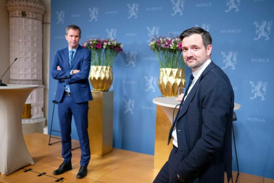 John Arne Röttingen (t v) rekryterades i höstas från sin roll som direktör för Forskningsrådet för att bistå Ulstein i ACT-A-arbetet. Foto: Karl Almedal