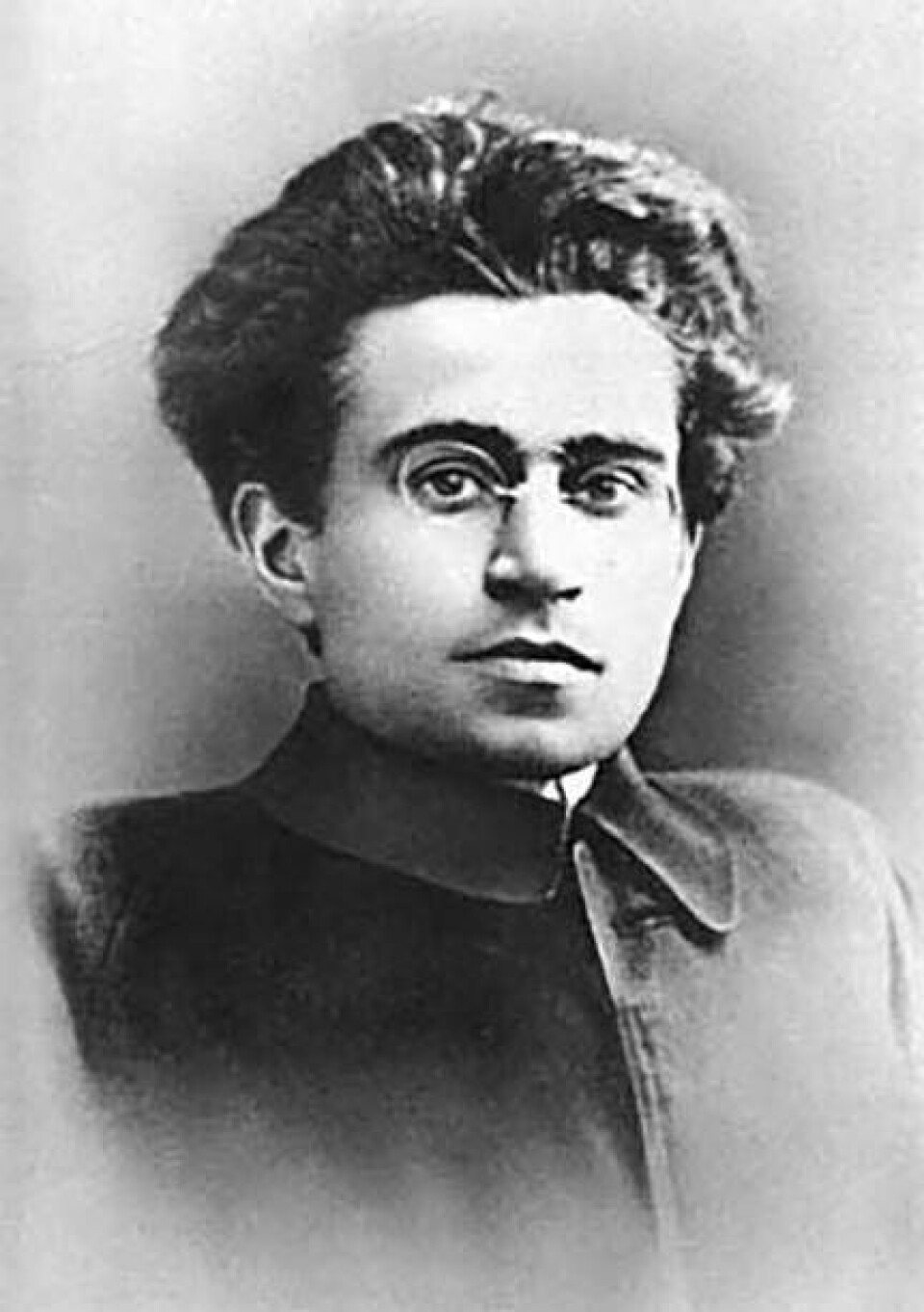 Antonio Gramsci (1891–1937) var filosofen bakom begreppet ”kulturmarxism”. Gramscis taktik för samhällsförändring var en långsam och grundlig process, där revolutionära idéer gradvis tog över människors tankar. Foto: Wikimedia