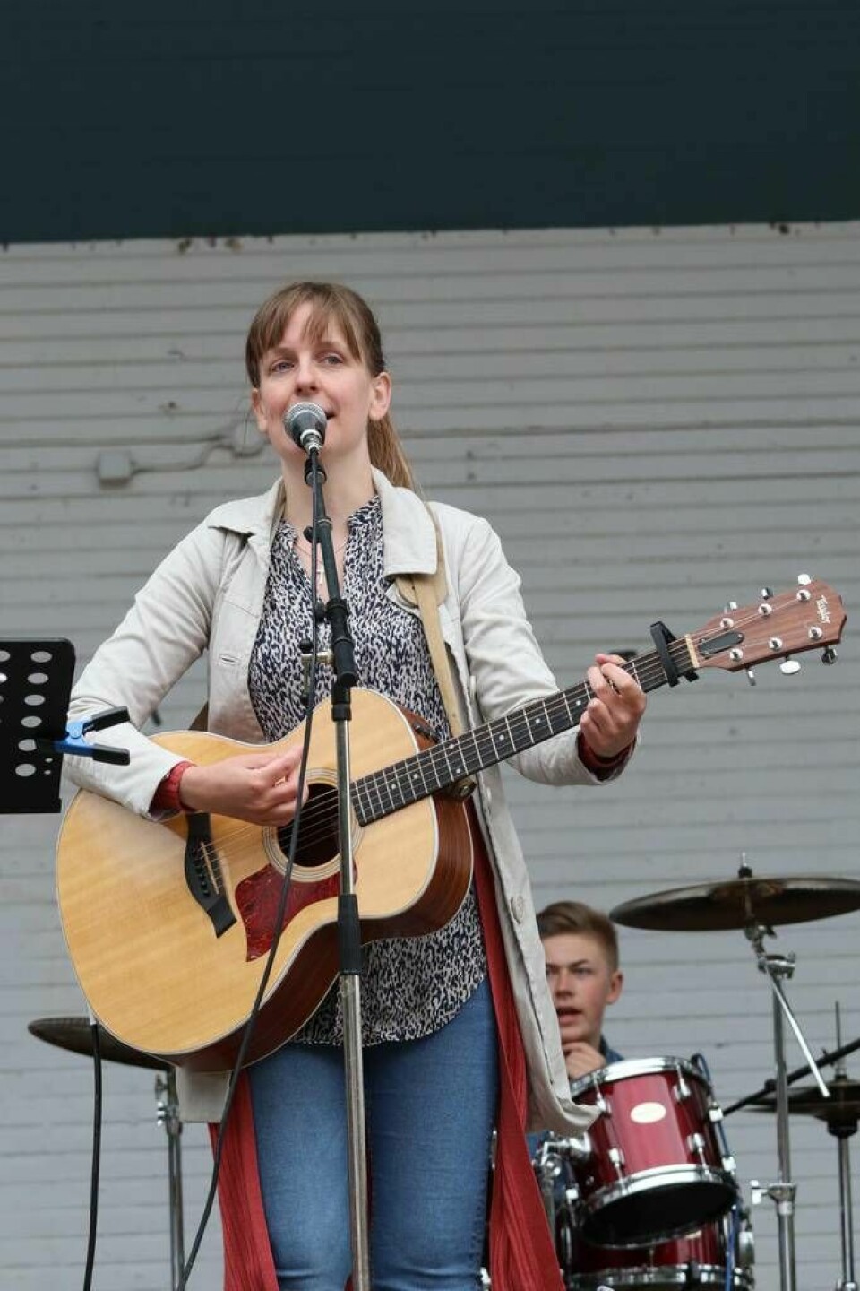 Emilia Lindberg sjöng ett rakt och radikalt evangelium. Foto: Robert Lindberg