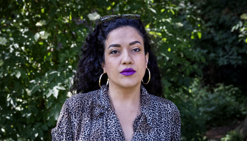 Athena Farrokhzad, känd från Sveriges Radio, har uppmanat andra att delta i propalestinska demonstrationer.