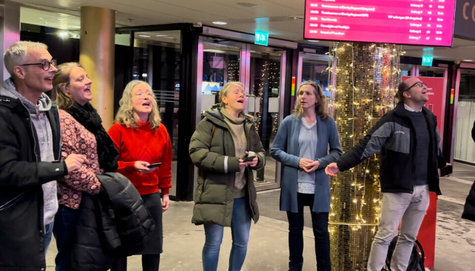 Julsånger sjöngs inne på biografen Bergakungen Göteborg i samband med premiärvisningen av Journey to Bethlehem.