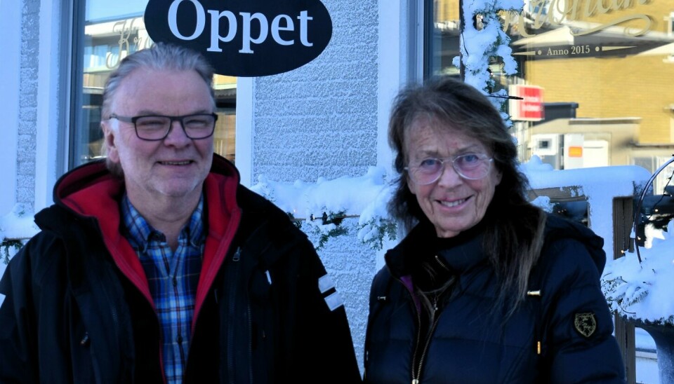Tommy Karlsson och Elisabeth Bergman-Karlsson driver skogsmaskinsföretaget Hypro och Café Kronan i Lönsboda.
