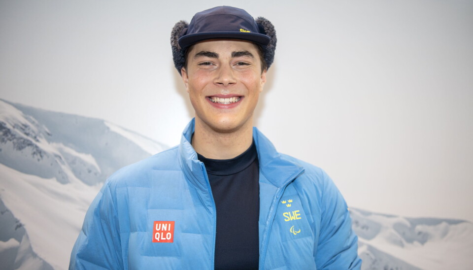Aaron Lindström i de svenska OS-kläderna 2022.