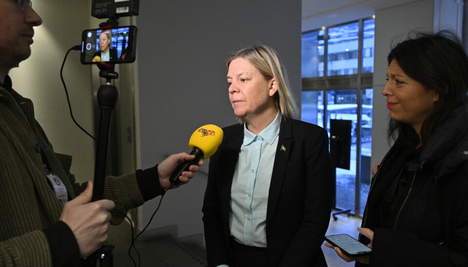 Magdalena Andersson intervjuas.