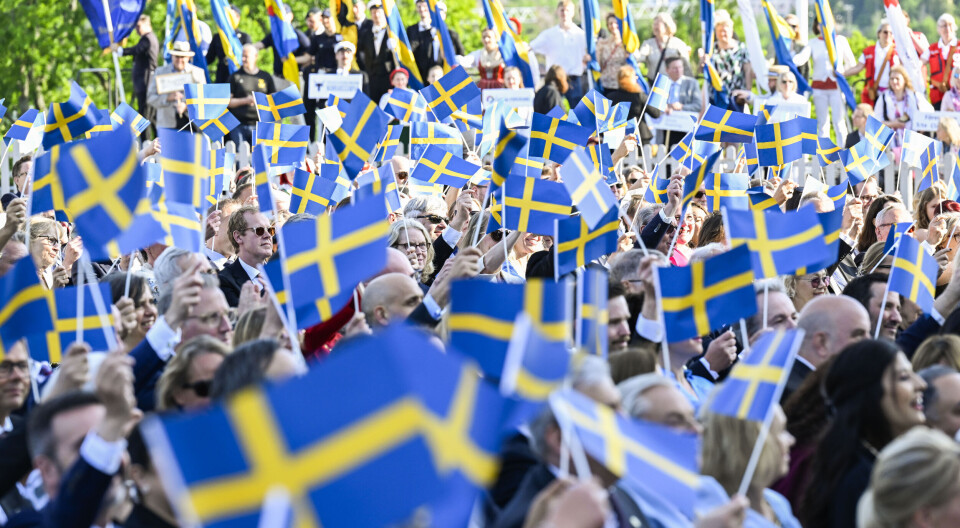 Nationaldagen kan firas på Skansen, men också på knä inför Gud på olika bönesamlingar.