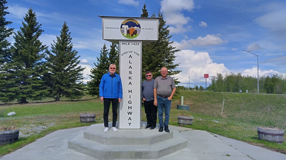 Rauli på resa i Alaska med missionär Aleksandr Tsvor och pastor Stanislav Kulikovskij.