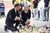 FAGERSTA, SVERIGE 20260822Statsminister Ulf Kristersson (M) och socialdemokraternas partiledare Magdalena Andersson besöker minnesplatsen i Fagersta dagen efter att en 17-årig flicka dödats och flera andra skadats av en man med svärd i Brinellskolan.Foto: Magnus Lejhall / TT / Kod 10658