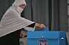 Efter uppgifter om otillbörlig valpåverkan från Turkiet och Qatar inleder den israeliska säkerhetstjänsten en utredning. Bilden är från en vallokal i norra Israel.